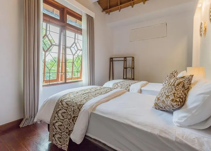 Villa Castila Saraswati - Tranquil 4br In Kayu Aya