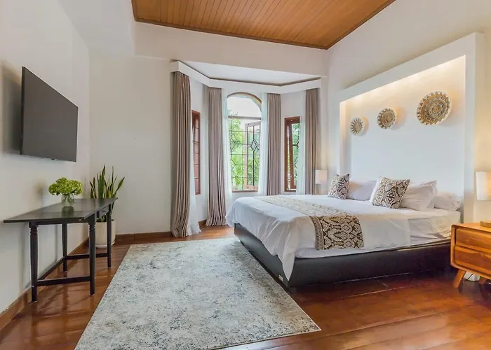 Castila Saraswati - Tranquil 4br In Kayu Aya Villa *