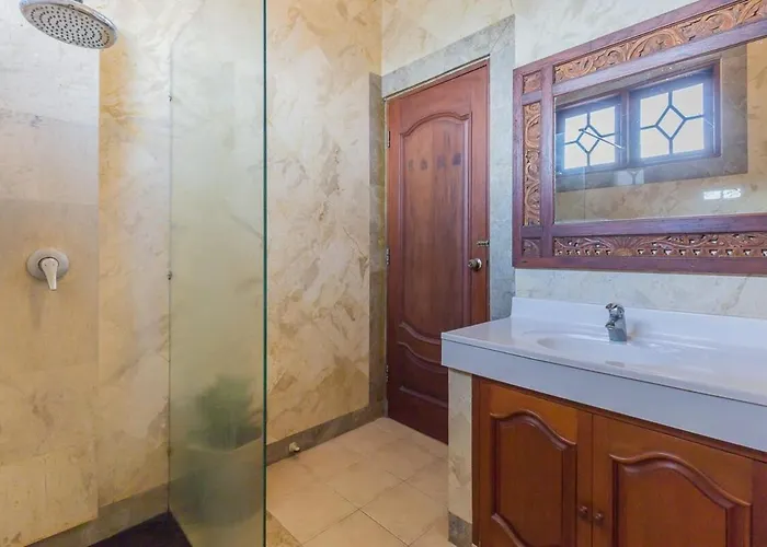 Villa Castila Saraswati - Tranquil 4br In Kayu Aya *
